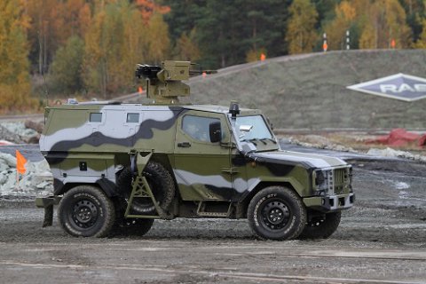 В России состоялась демонстрация бронеавтомобилей «Скорпион» и «Булат»