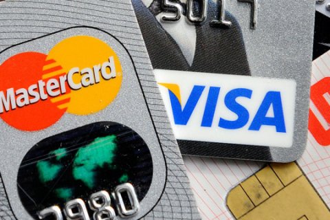 Карты Visa и MasterCard заработали в Крыму