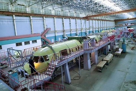 Из-за действий Украины в России приостанавливают выпуск самолетов Ан-140