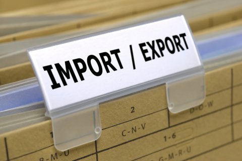 По данным ФТС импорт товаров в РФ из дальнего зарубежья значительно сократился