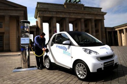 В Германии за покупку электромобиля будут выдавать премию покупателю