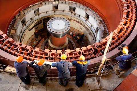 На Нижне-Бурейской ГЭС завершен монтаж основных элементов первого гидроагрегата