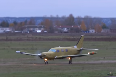 Новый российский самолет DS-18 стал на крыло(видео)