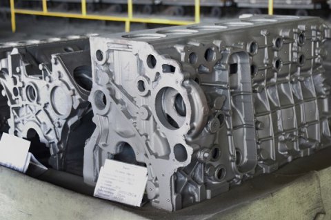 На литейном заводе "КамАЗа" идет подготовка производства к выпуску нового двигателя