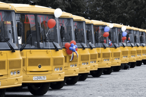 Минпромторг обеспечил в регионах обновление парка автомобилей скорой медицинской помощи и парка школьных автобусов