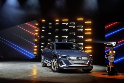 Купе-кроссовер семейства e-tron: Audi e-tron Sportback