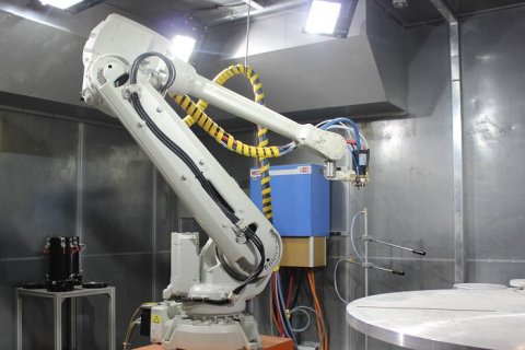 ОДК запустила инновационный робототехнический комплекс для нанесения защитных покрытий