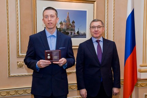 Специалисту уральского предприятия «Швабе» присвоено звание «Почетный машиностроитель»