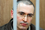До 17 августа продлен срок содержания по стражей Ходорковского и Лебедева