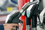 ФАС требует от нефтяников 20% снижения цен на бензин
