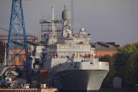 «Российский «Мистраль» прибыл в Балтийск для испытаний