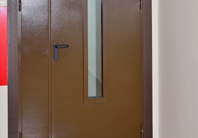 Противопожарная двупольная дверь с остеклением <25% ДПМ-02/60К-О