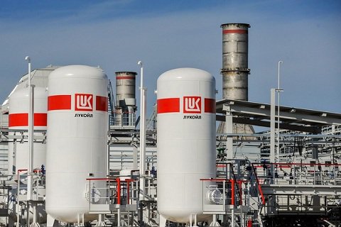 Предприятие "Лукойла" приступило к выпуску бензина экологического стандарта Евро-6