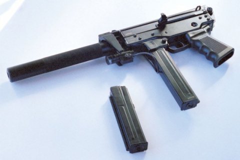 На "Златмаше" выполнили заказ на изготовление серийной партии пистолетов-пулеметов ПП-91 "КЕДР"