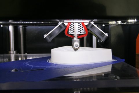 «Алмаз-Антей» и УрФУ наладят выпуск промышленного 3D-принтера
