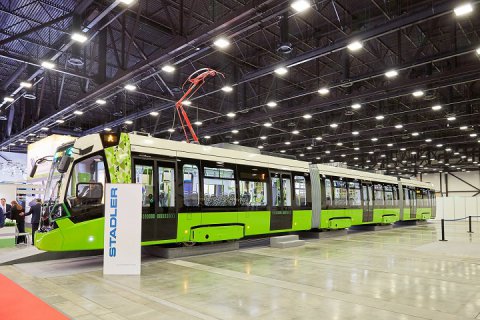 В Санкт-Петербурге впервые представили трамвай «Чижик»