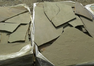 ИП Шеверев А.С. предлагает по оптовым ценам натуральный камень пластушка песчани...