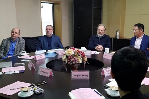 УрФУ и китайский университет готовятся к совместному производству титановых порошков