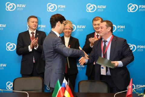 Казаньоргсинтез и Нижнекамскнефтехим подписали контракты с Siemens на 290 млн евро