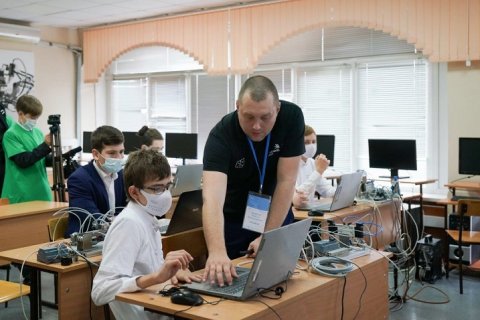 В Новосибирске стартовал фестиваль профессий «Билет в будущее»