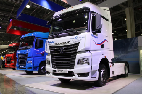 На «КАМАЗе» готовится к выпуску магистральный тягач КАМАЗ-54901 в новой High-Tech версии