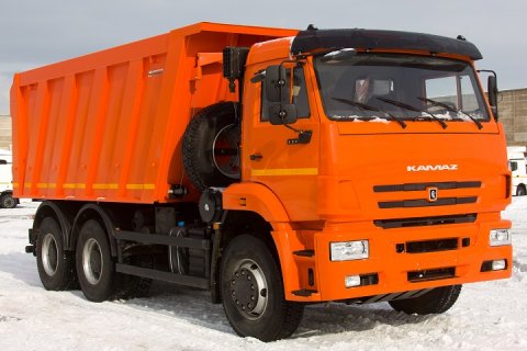 На российском рынке грузовых автомобилей сохраняется высокий спрос на КАМАЗ с классическим вариантом кабины К3