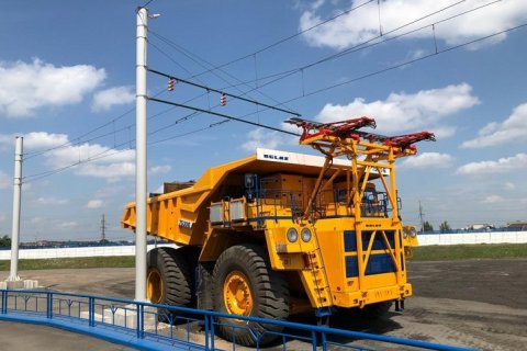 «БЕЛАЗ» представил опытную модель дизель-троллейвоза