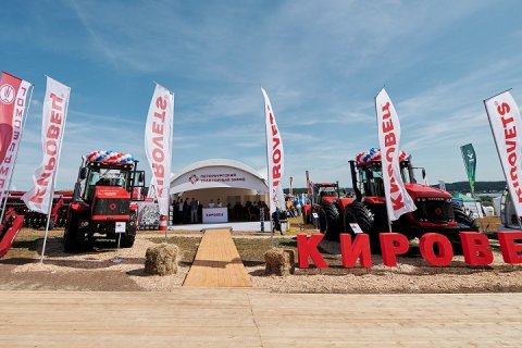 ПТЗ с сентября начнет производство модернизированных тракторов «Кировец»