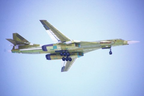 Совершил свой первый полет вновь изготовленный Ту-160М