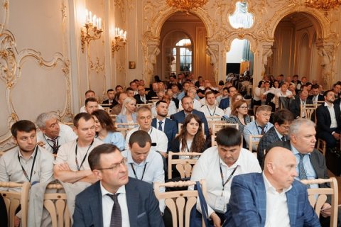 На конференции в Санкт-Петербурге машиностроители озвучили основные вызовы для отечественного специализированного машиностроения