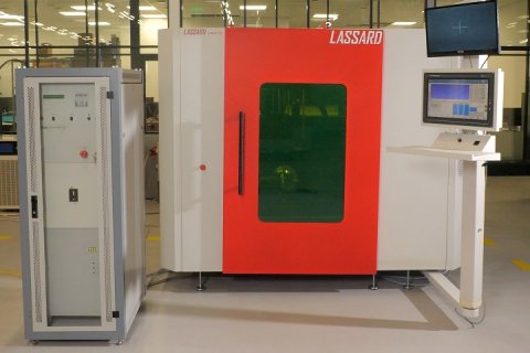 Столичная компания «ЛАССАРД» создала лазерный станок для обработки деталей газотурбинных двигателей