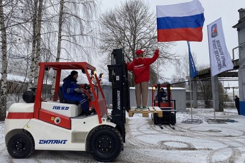 Российские вилочные погрузчики оснастили дополнительным устройством для снижения уровня выброса выхлопных газов