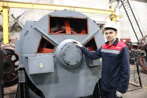 Филиал Желдорреммаша в Оренбурге успешно осваивает ремонт комплектующих узлов тепловоза 2ТЭ25А «Витязь» Филиал Желдорреммаша в Оренбурге успешно осваивает ремонт комплектующих узлов тепловоза 2ТЭ25А «Витязь»