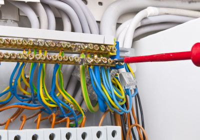 Монтаж заземления и молниезащиты промышленных зданий