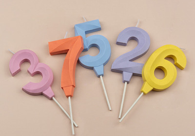 Свечи для торта в ассортименте от российского производителя