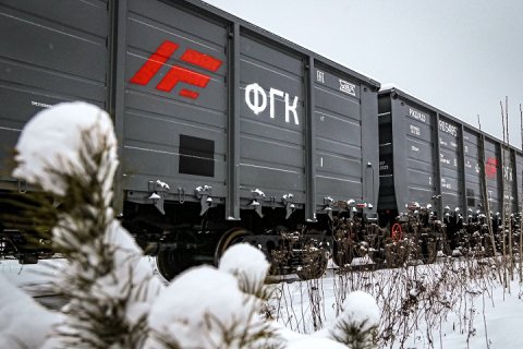 Уралвагонзавод выполнил первый контракт на поставку инновационных полувагонов «Урал»