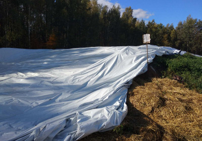 Пленка черно-белая укрывная для силосных ям