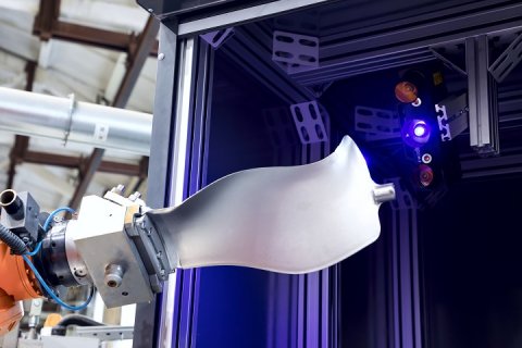 «На ОДК-Сатурн заработал "умный" робот: шлифовка лопаток двигателей ускорилась в два раза» «На ОДК-Сатурн заработал "умный" робот: шлифовка лопаток двигателей ускорилась в два раза»