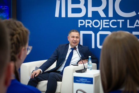 Минвостокразвития: разведанных запасов нефти в Арктике хватит на 130 лет добычи