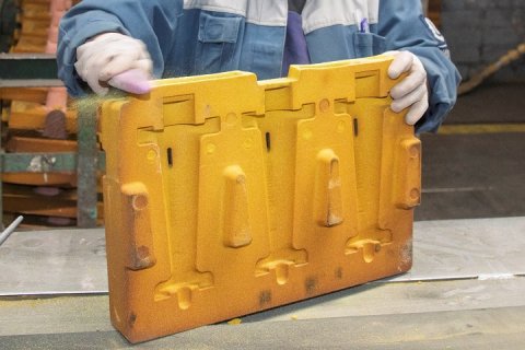 На литейном производстве «КАМАЗа» себестоимость деталей снижена за счет вертикальной заливки