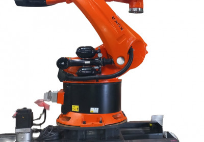 Робот манипулятор KUKA